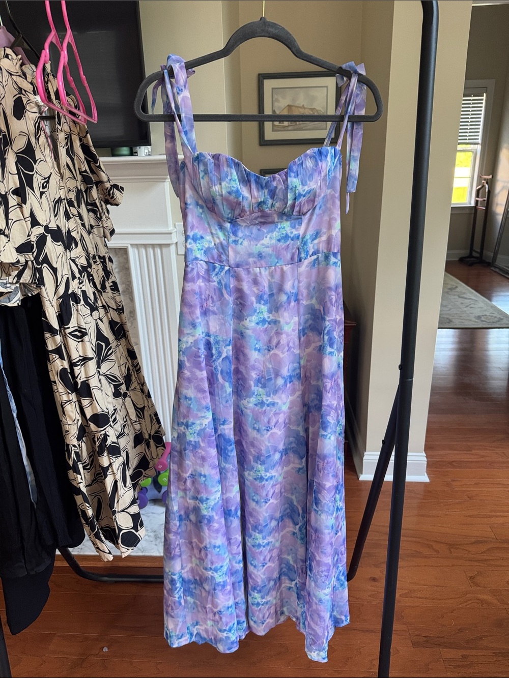 Hello Molly NWT Women’s Lavender Floral Tie-Shoulder Maxi Dress